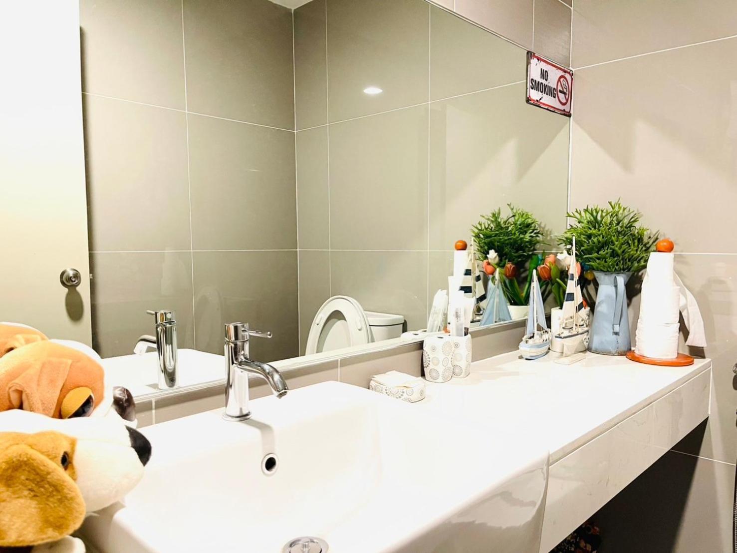 Autta House Apartment Bangkok Bagian luar foto